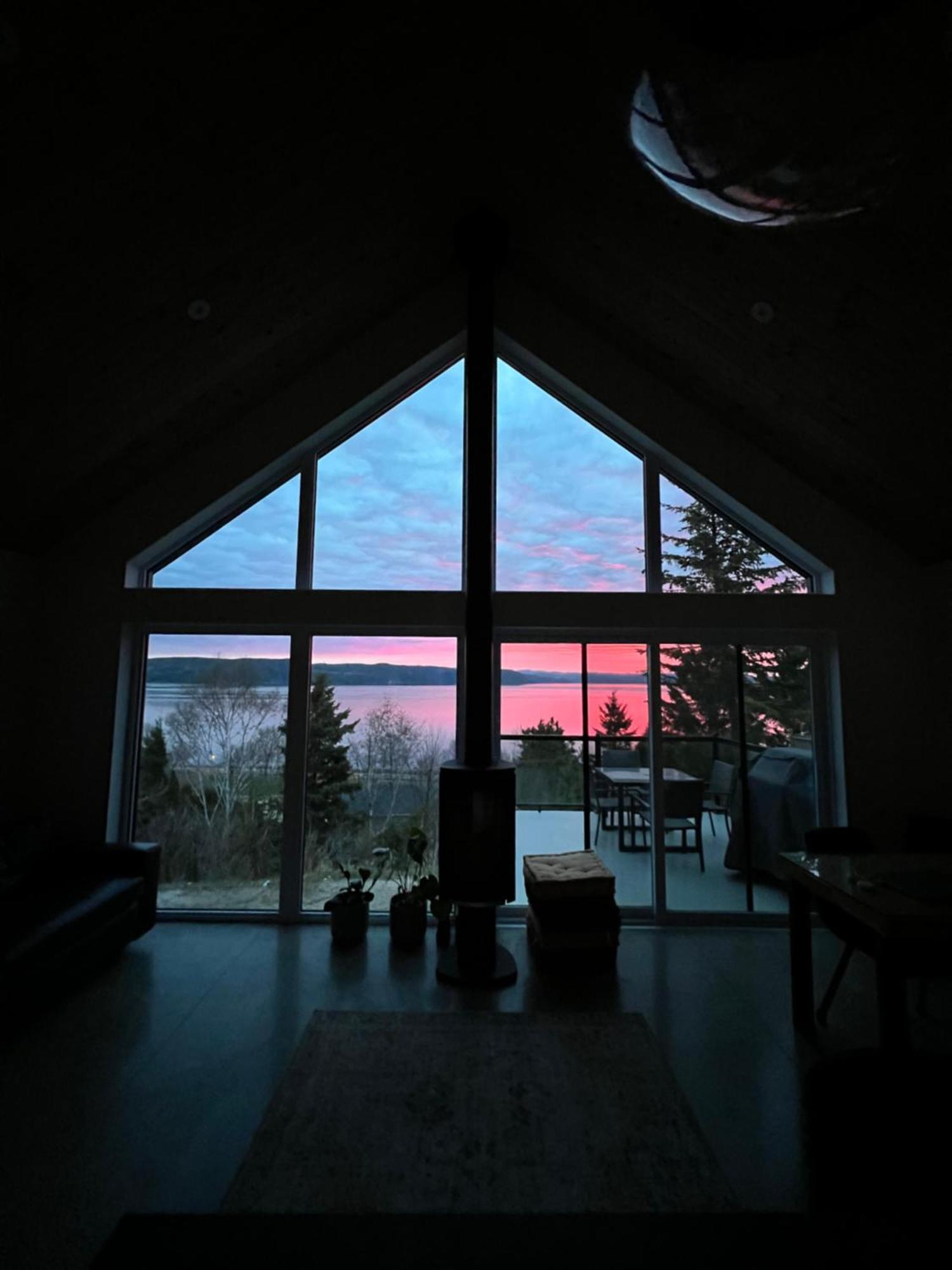 Magical Loft : Breathtaking View & Cozy Fireplace Saguenay Exterior photo